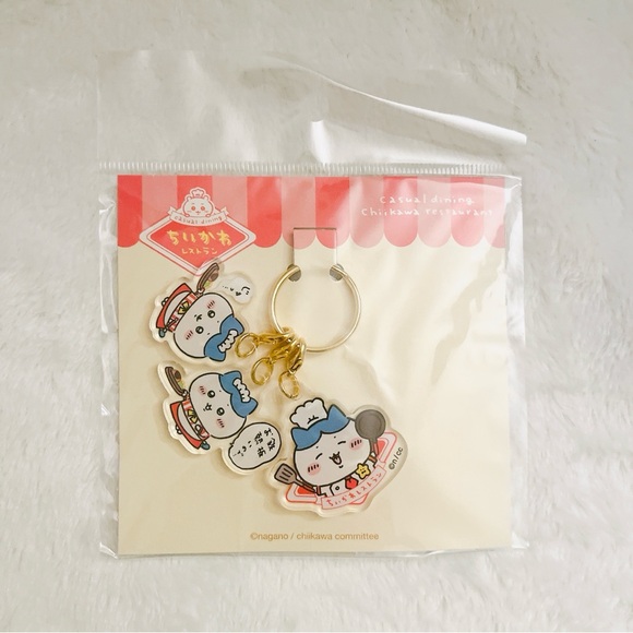Brand New Chilkawa Restaurant Hachiware 3-Piece Acrylic Keychain Charm - Picture 2 of 3